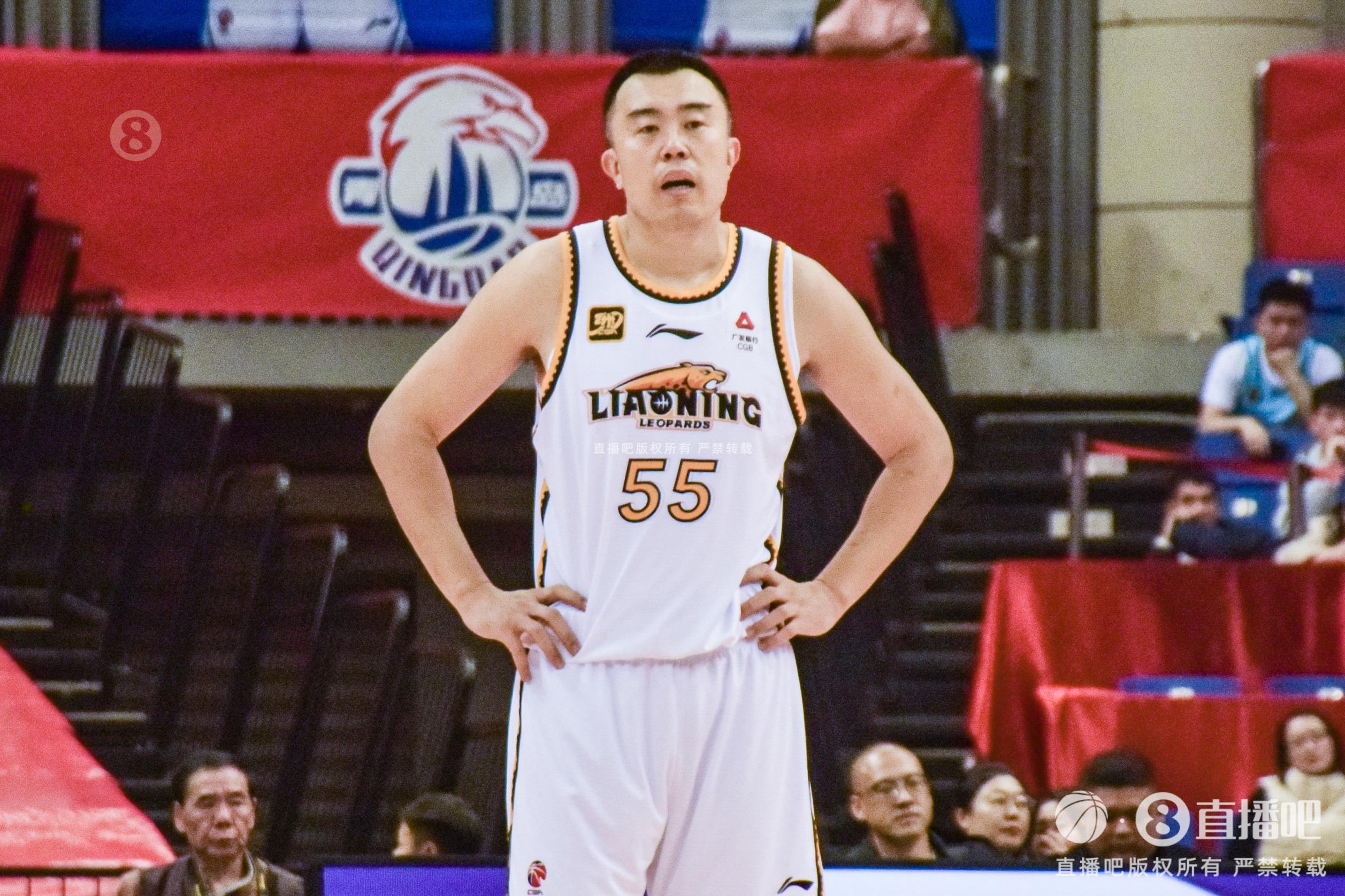 老將盡力了！韓德君7中4拿到14分12籃板3助攻