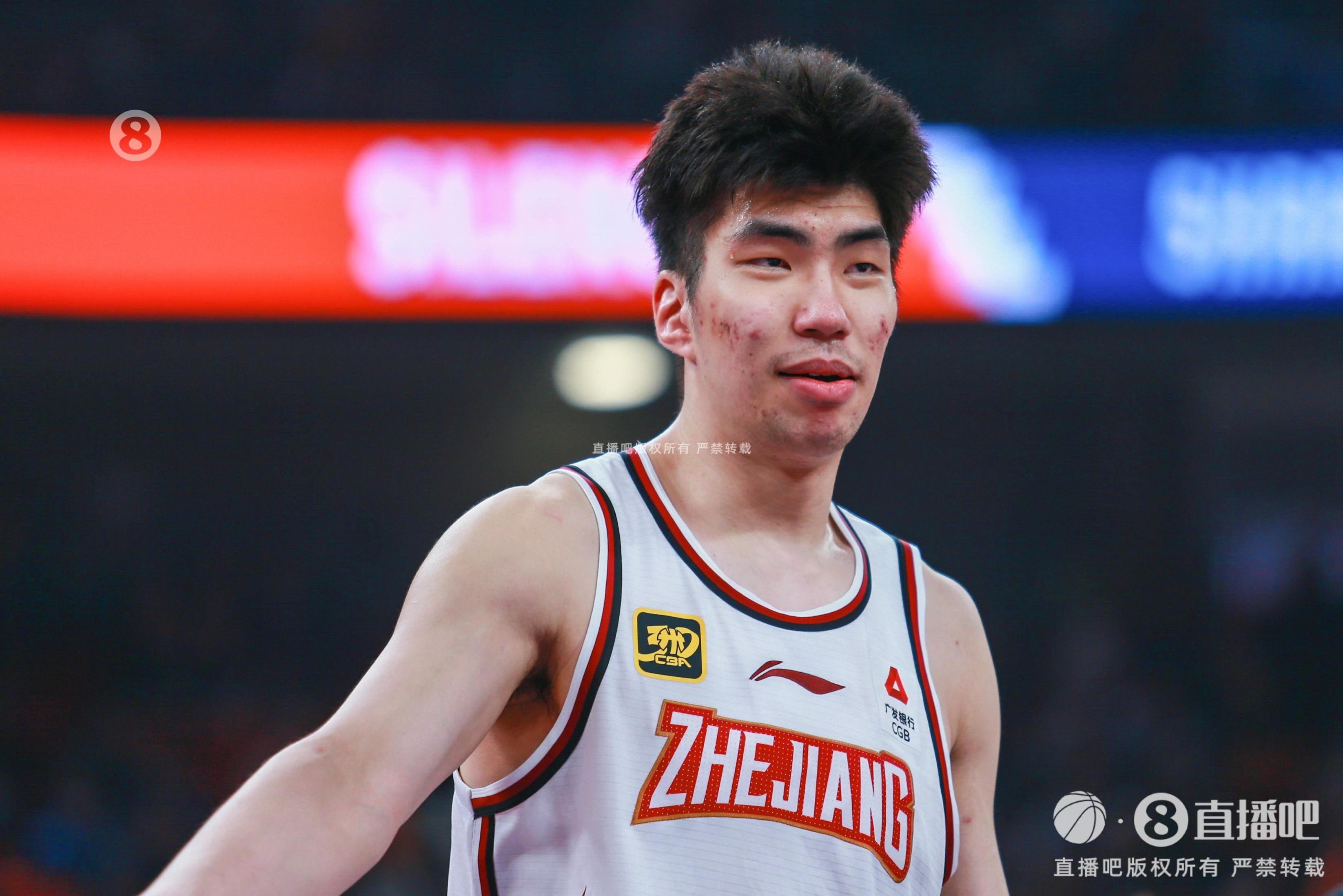 效率極高！余嘉豪8中8貢獻(xiàn)20分7板 罰球5中4